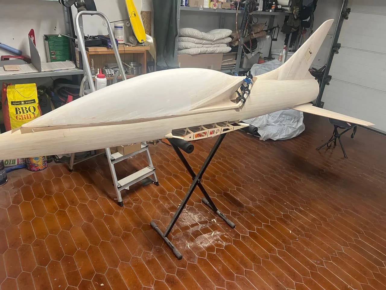 Modello aereo Next in balsa e compensato