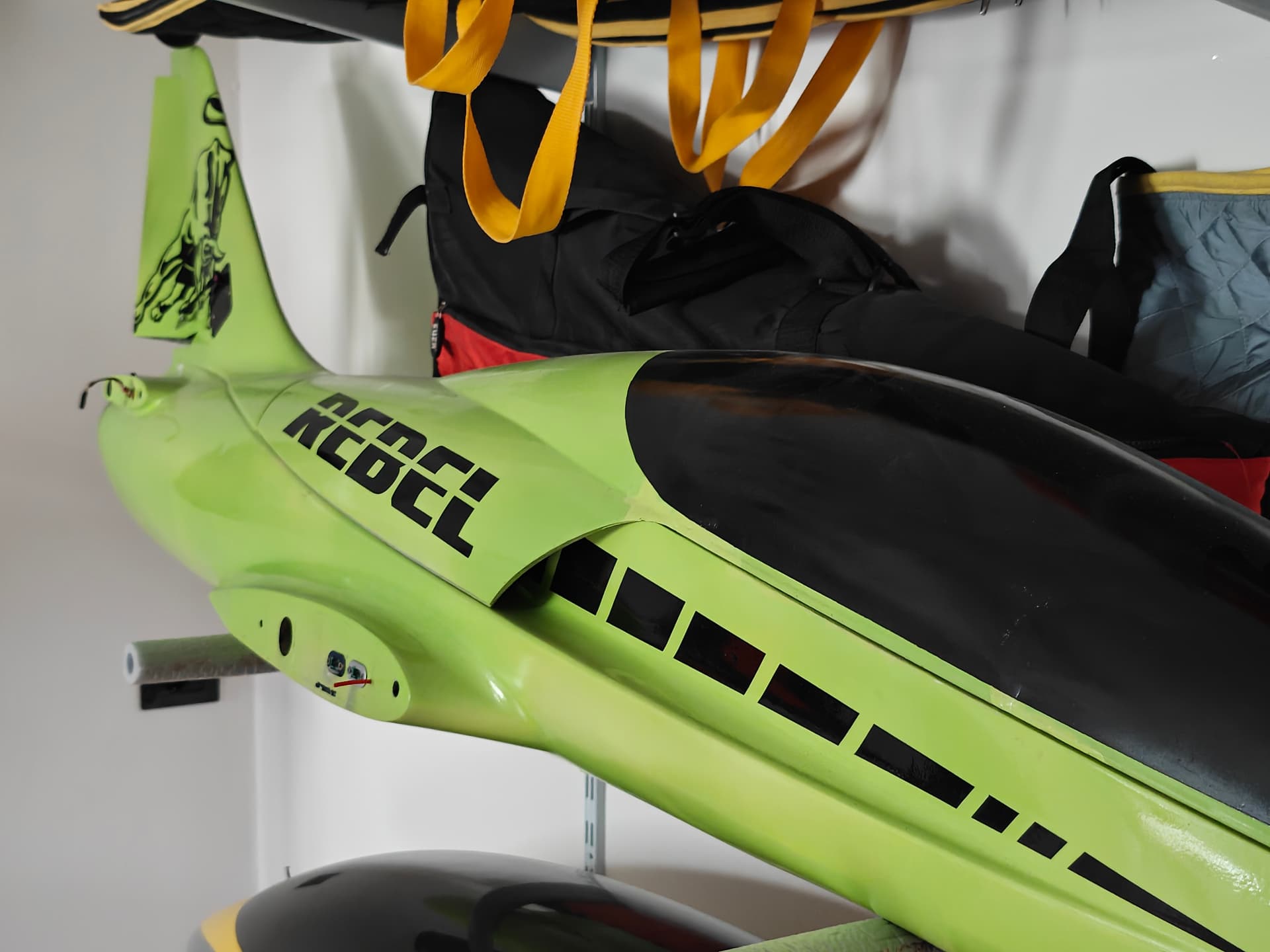 aereo rc jet rebel verde carf — foto 1